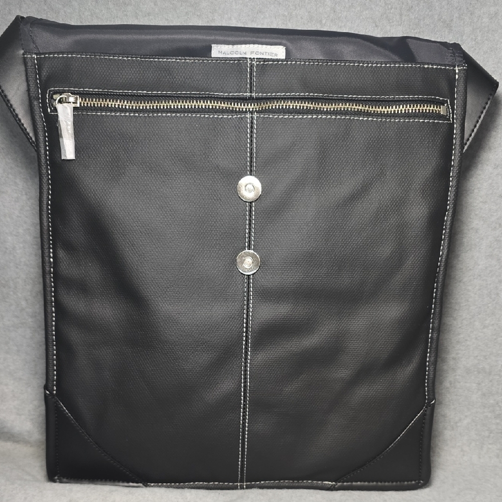Malcolm Fontier The Entertainer Black Messenger Bag - Picture 7 of 11